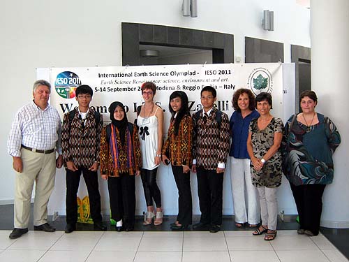 P.A. C. Losi, studenti Indonesia, Prof. M. Fontanesi, Prof. B. Rinaldi, P.A. M. Solieri