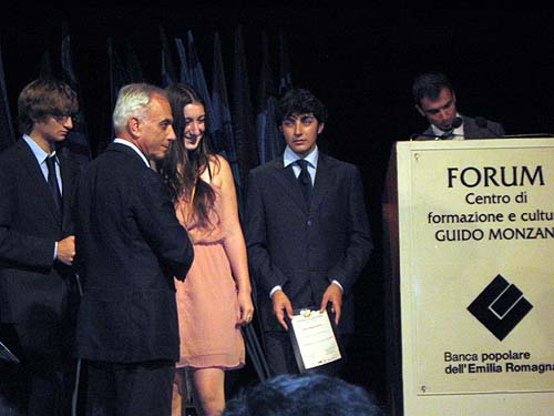 Per. Agr. Sergio Lombardelli premia studentessa IESO 2011